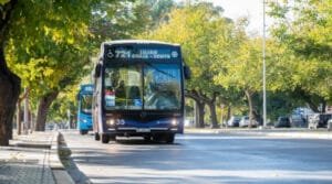 1701981247143micro- colectivo- transporte