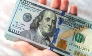 Dólar blue: a cuánto cerró la cotización este lunes
