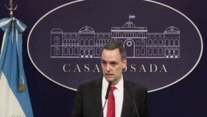 conferencia-de-prensa-del-vocero-presidencial-manuel-adorni-1727713