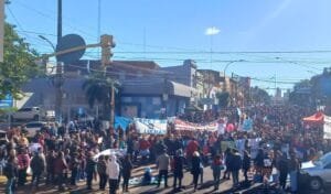 misiones_reclamo-social-docentes-policia-trabajadores-de-salud_tramas-periodismo-en-movimiento