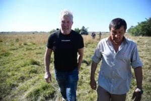 el-abogado-fernando-burlando-junto-al-padre-de-KUHDJ3LNHJALNPYMTLSDEQU2R4 (1)
