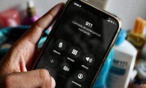 911