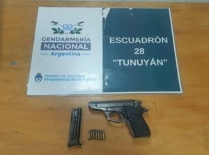mendoza_arma_1