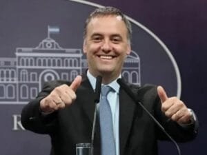 adorni