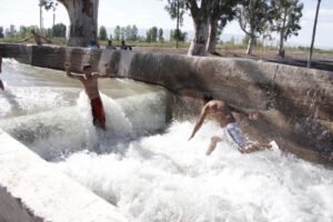 bañandoseeee (1)