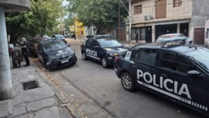 polis