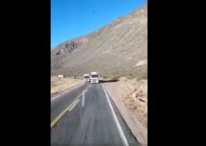 MANIOBRA PELIGROSA EN RUTA