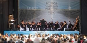 musica por los camions del vino