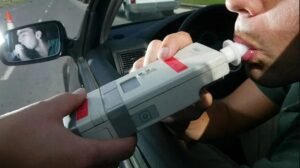 Las multas por alcoholemia, hasta 0,99 gr/l, van desde 1.260.000 a 2.520.000 pesos.