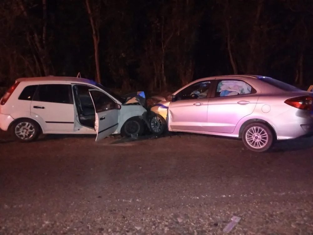 Choque frontal con heridos