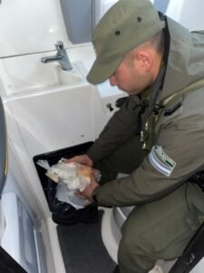 Mendoza cocaína en caja de jugo (4)