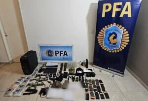 secuestraron-replicas-de-armas-y-anotaciones-en-YUSXJABXLFDG5JIKVF3JCOTRV4