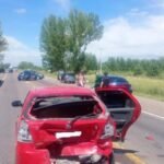 El Fiat Palio quedó en medio de la calzada.