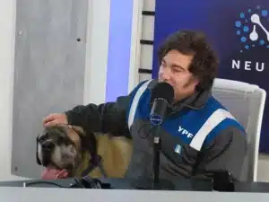 javier-milei-conan-y-mameluco-ypf-29-06-25