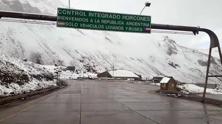 paso-a-chile-control-jpg
